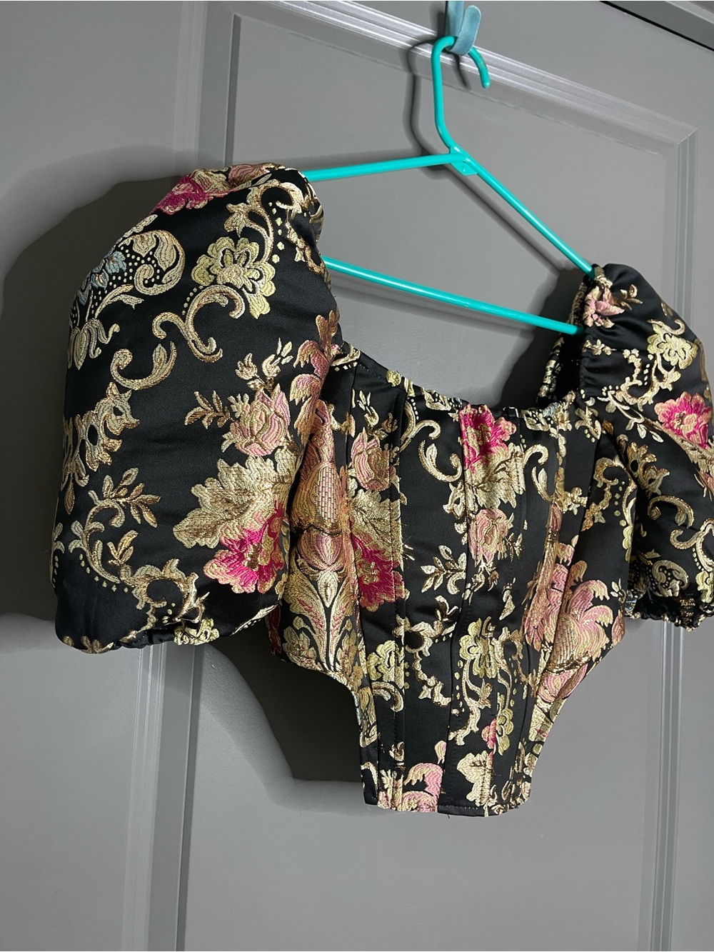Floral Brocade Puff-Sleeve Crop Top - Black with Gold & Pink
